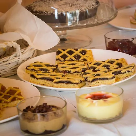 Casa Rana Bed & Breakfast 4*